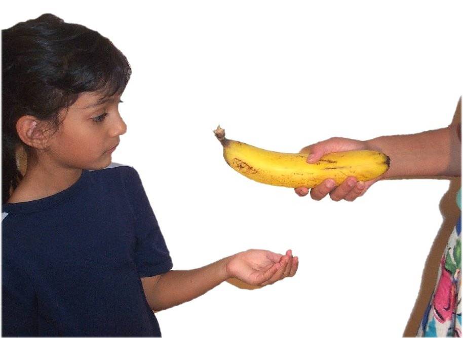Giving banana2.jpg